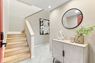 1637 Grant Rd, Mountain View, CA 94040