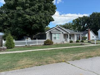 219 S  Vine St, Thorntown, IN 46071