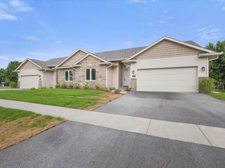 311 E  Pershing St, Stillman Valley, IL 61084