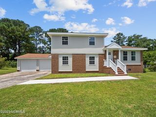 97 Vandergrift Drive, Jacksonville, NC 28540