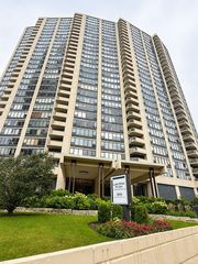 3930 N  Pine Grove Ave #2407, Chicago, IL 60613