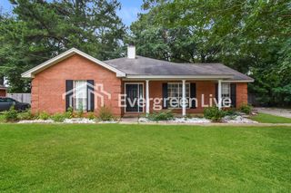 525 Saddlewood Dr, Pike Road, AL 36064