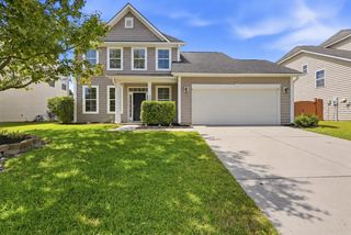 223 Donatella Dr, Goose Creek, SC 29445