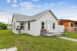 1296 NW 72nd St, Miami, FL 33147