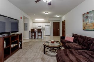 546 Frontier Rd #C310, Lawrence, KS 66049