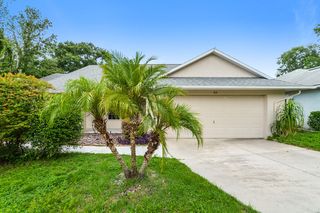 611 Chautauqua Dr, Mount Dora, FL 32757