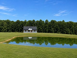 2700 Pinewood Rd, Lyles, TN 37098