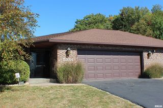 5301 38th Ave #7, Moline, IL 61265