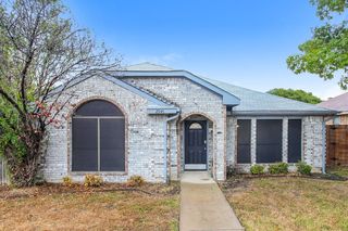 2946 Lawndale Dr, Lancaster, TX 75134