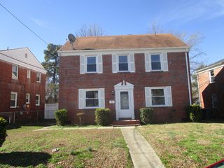 137 Armstrong Dr, Hampton, VA 23669