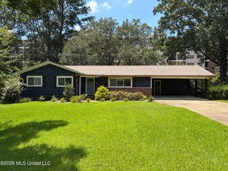 3955 Berkley Dr, Jackson, MS 39211