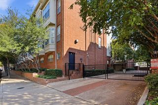 2902 State St #5, Dallas, TX 75204