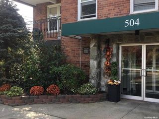 504 Merrick Road #3 M, Lynbrook, NY 11563