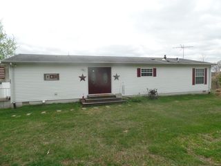 8968 E  Oak Hill Dr, Bloomfield, IN 47424