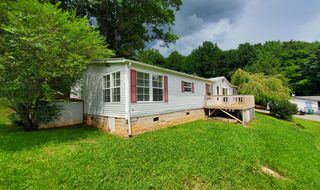 36 Lake Eden Cir, Black Mountain, NC 28711