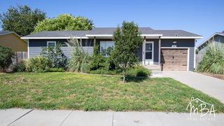 105 Santa Fe Ave, Holcomb, KS 67851
