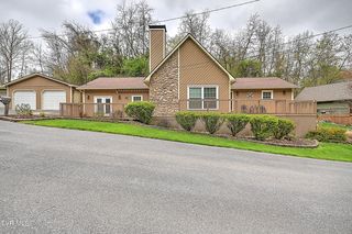 272 River Edge Ct, Kingsport, TN 37660