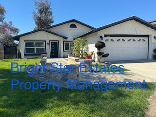 1040 Scenic View St, Upland, CA 91784