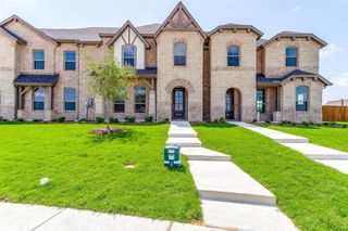 811 Homeplace Cir, Mansfield, TX 76063