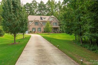12610 Hashanli Pl, Matthews, NC 28105