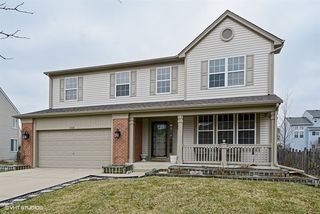 2068 Dunhill Ln, Aurora, IL 60503