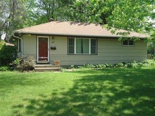 2901 W  87 1/2 St, Bloomington, MN 55431