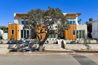 3905 Haines, San Diego, CA 92109