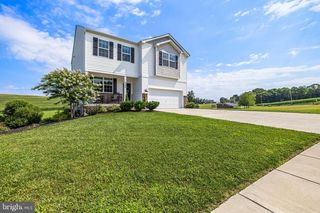 4300 Brent Dr, Spring Grove, PA 17362