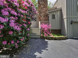 901 Tulip Tree Dr #L-0094, Lebanon, PA 17042