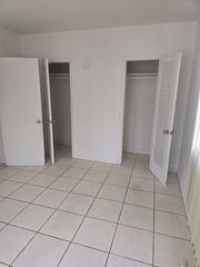 240 85th St #6, Miami Beach, FL 33141
