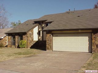 6377 S  29th West Pl, Tulsa, OK 74132