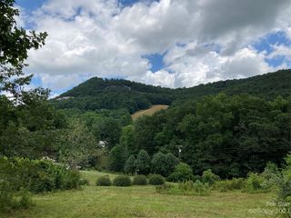 Bald Rock Rd, Hendersonville, NC 28792
