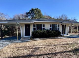826 N  Main St #B, Creedmoor, NC 27522