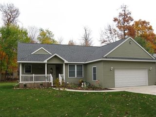482 NW Beechwood Dr, Stanton, MI 48888