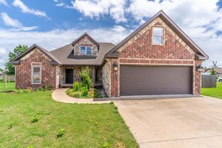 216 Hollis St, Bono, AR 72416