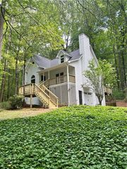 571 Aster Trce, Canton, GA 30115