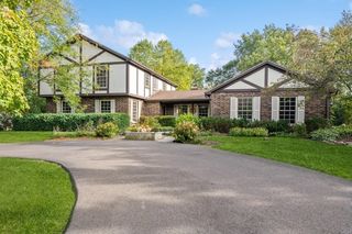 13 Wheel Ct, Deer Park, IL 60010
