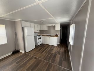 1004 Lake Rd, Havelock, NC 28532