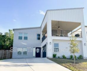 9073 Quarry Hill Ct, Fort Worth, TX 76179
