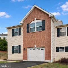 62 Green View Dr, Pottstown, PA 19464