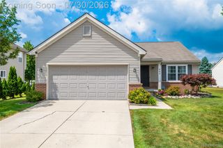 445 Lydia Ln, Linden, MI 48451