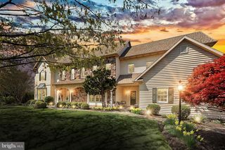 15 Wetherburn Ct, York, PA 17404