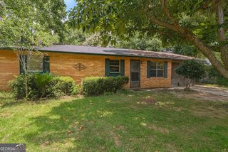 205 Debra Dr, Warner Robins, GA 31088