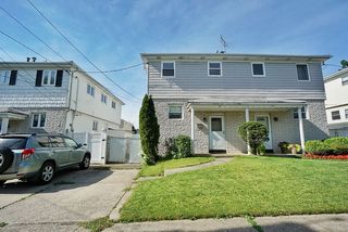52 Barbara St, Staten Island, NY 10306