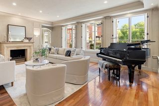 23-25 Beaver Pl, Boston, MA 02108