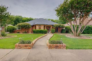 605 Robin Meadow Dr, Desoto, TX 75115