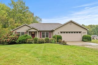 77 Fentress Ln, Berea, KY 40403