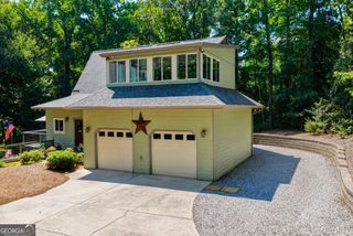 6173 Pine Cir, Flowery Branch, GA 30542