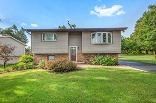 21301 W  Danny Ln, Lake Villa, IL 60046