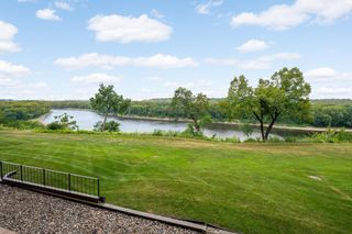 1101 Sibley Memorial Hwy #207, Mendota Heights, MN 55118